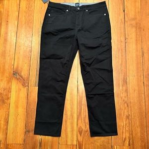 NWT Gap men’s casual pant - black
